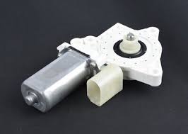 BMW 1 SERIES CONVERTIBLE E88 DRIVERS DOOR WINDOW MOTOR